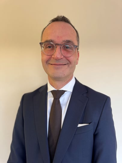 Mario Dobratz Mario Dobratz Kassenwart Kassenwart vorstand@blankenese-ig.de Deutsche Bank